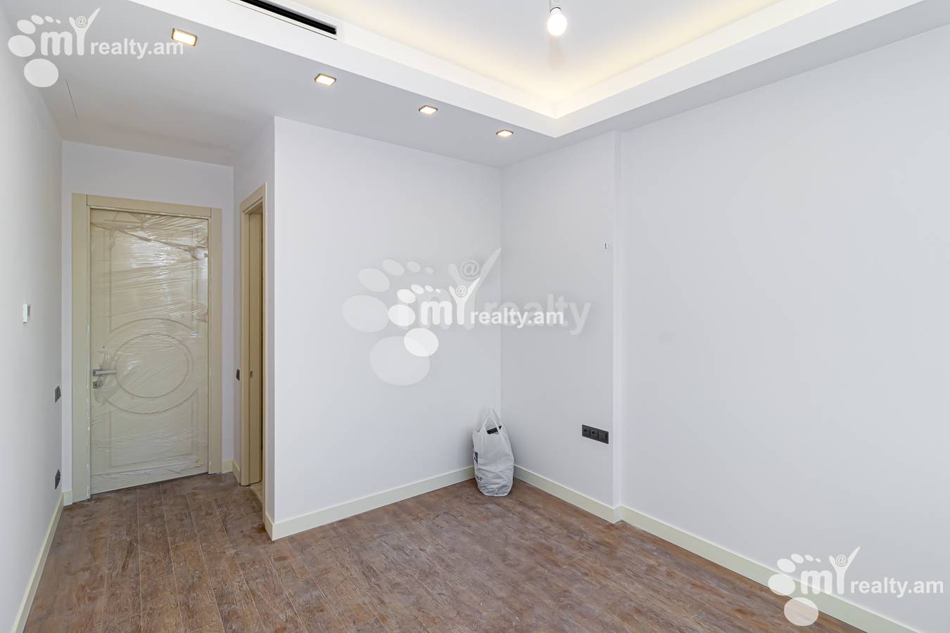 3 սենյականոց բնակարան  Վ.Փափազյան փող, Արաբկիր Երևան, 151539