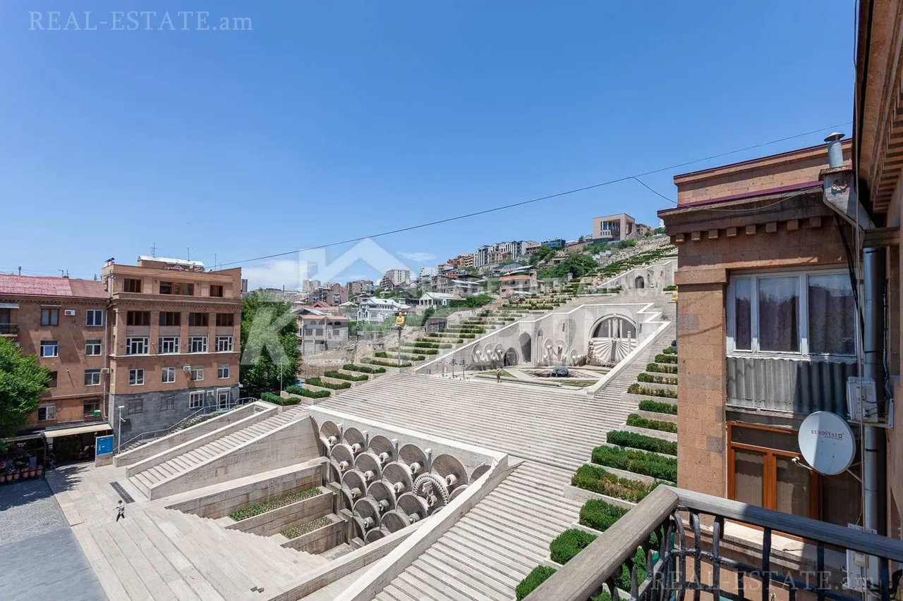 3 bedroom apartment for rent Tamanyan St, Center Yerevan, 158975