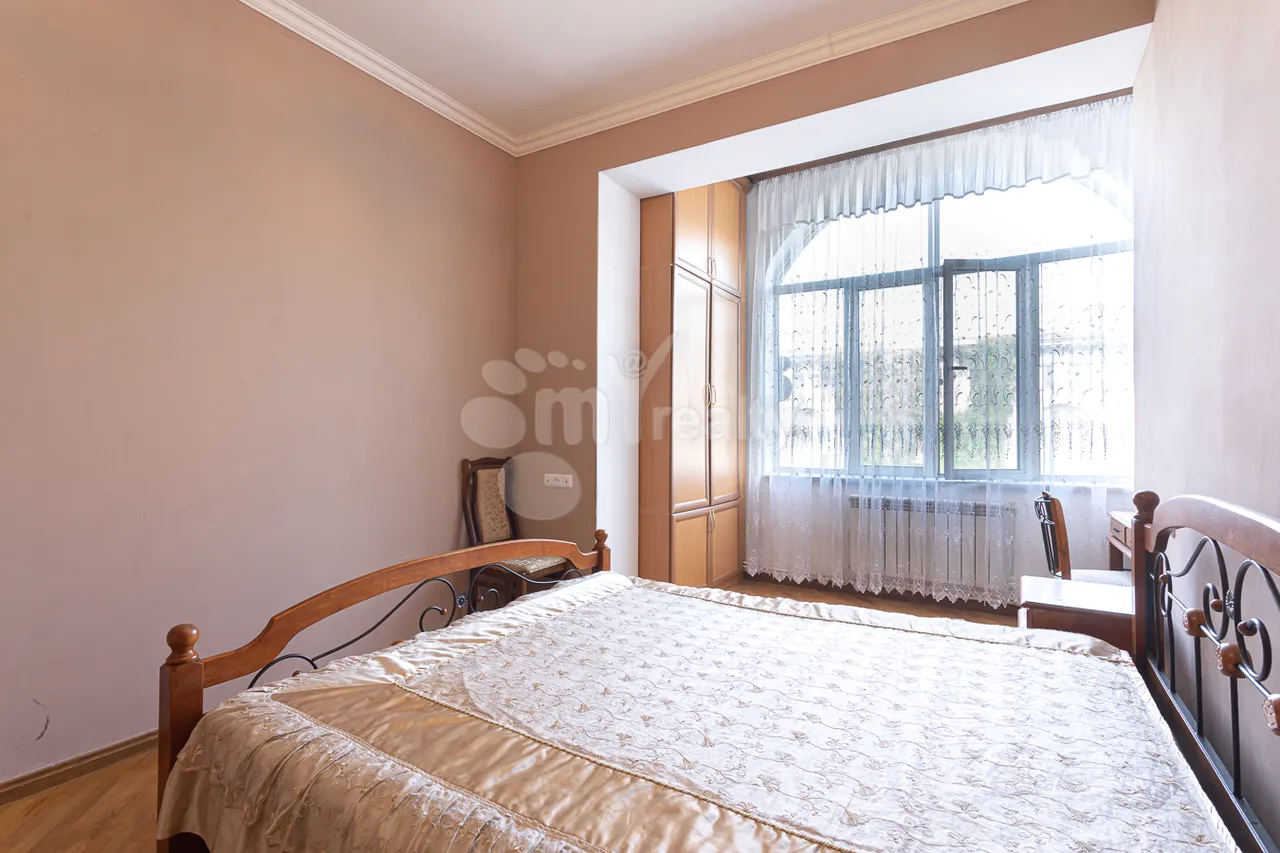 3 bedroom apartment for sale خیابان کیِفیان, عربگیر ایروان, 157468