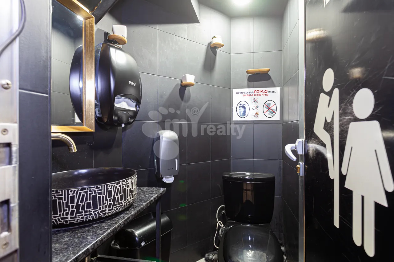 Commercial property for sale Tumanyan St, Center Yerevan, 160817