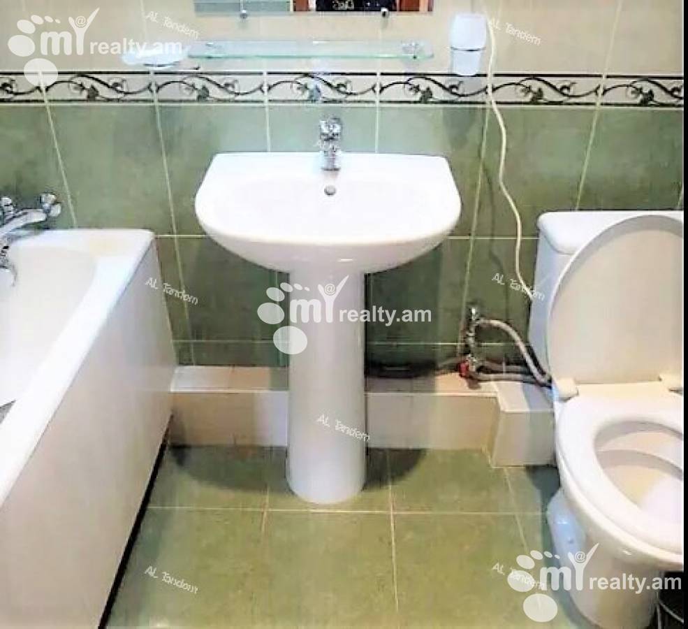 3 bedroom apartment for rent Buzand St, Center Yerevan, 124416