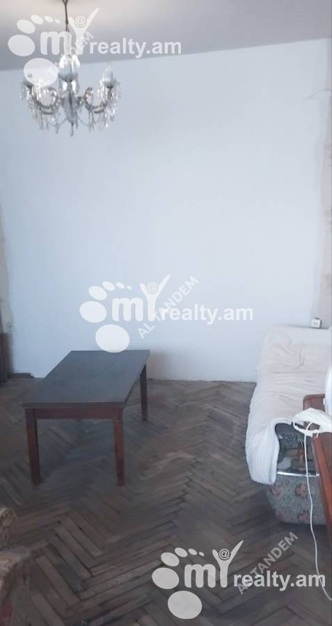 Купить 2 комнатную квартиру Кохбаци ул, Центр Ереван, 155045