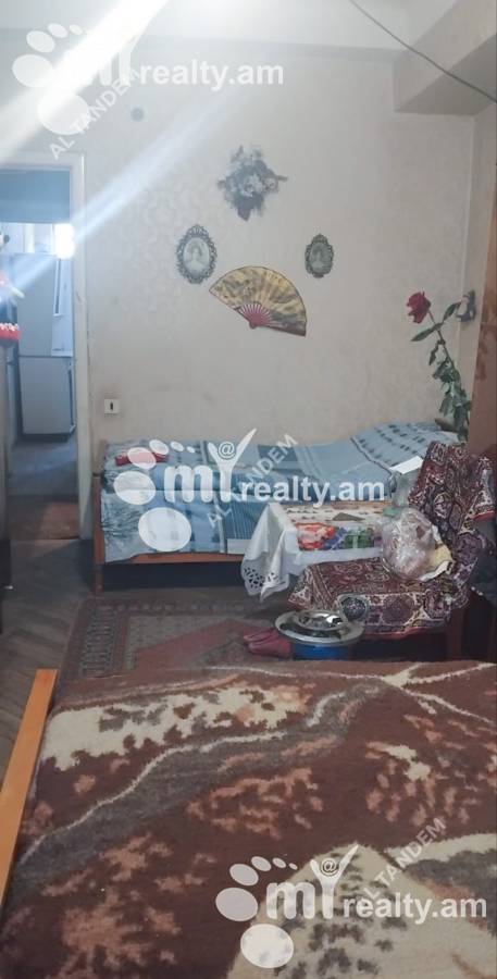 Купить 2 комнатную квартиру Кохбаци ул, Центр Ереван, 155045