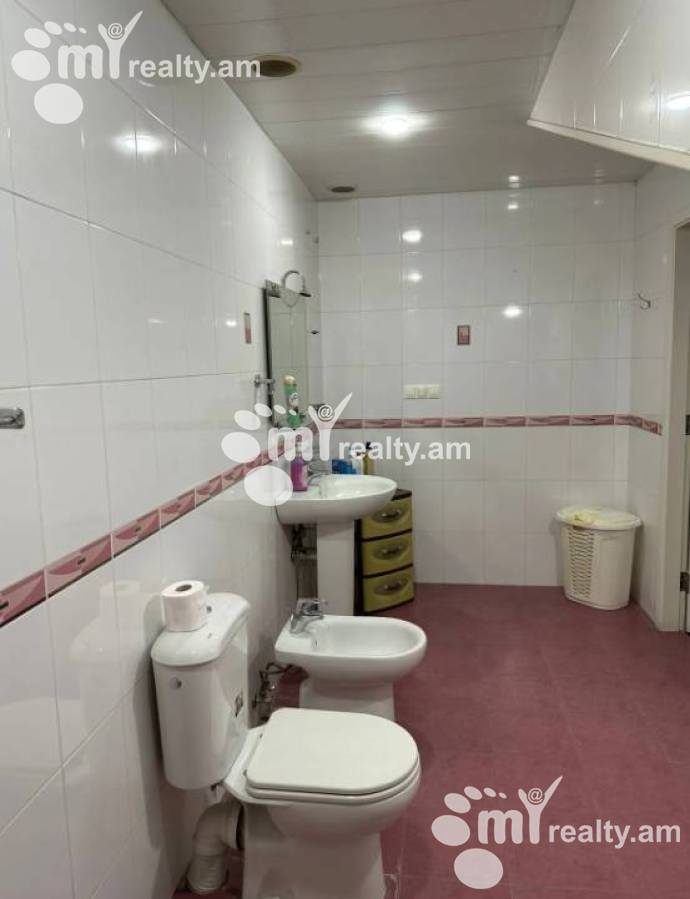 4 bedroom apartment for sale خیابان هانراپتوتیان, مرکز شهر ایروان, 154718