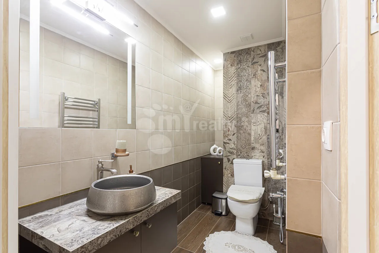 4 bedroom apartment for sale Kievyan St, Arabkir Yerevan, 157370