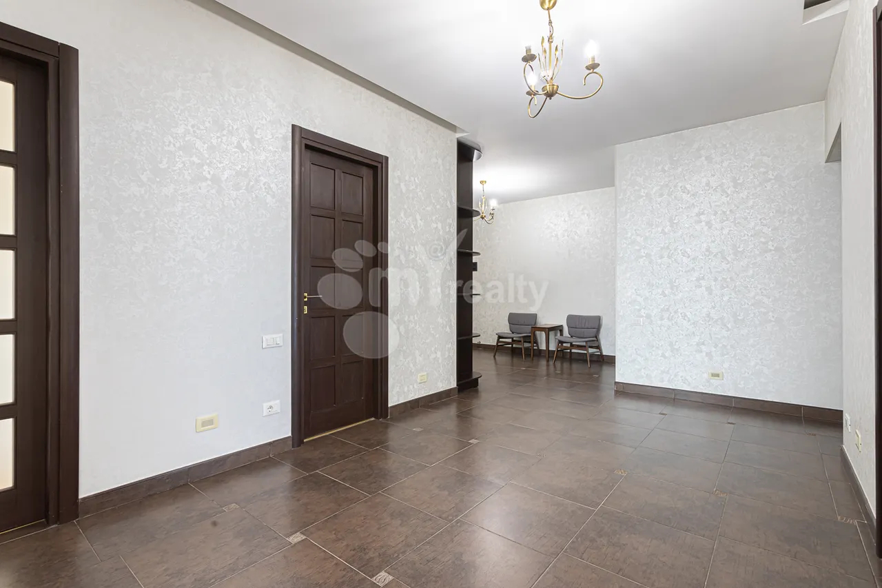 4 bedroom apartment for rent Baghramyan av(Arabkir), Arabkir Yerevan, 158372