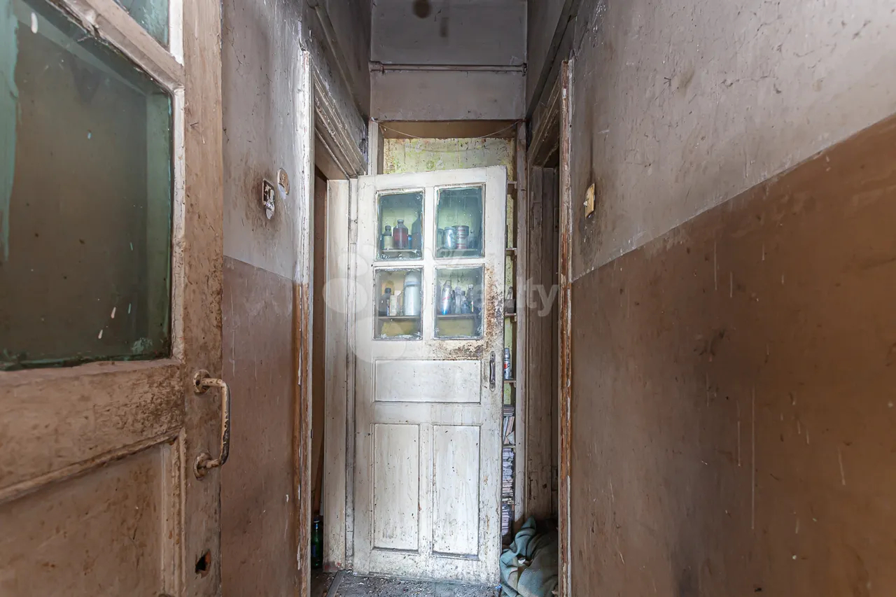 2 սենյականոց բնակարան  Պարոնյան փող, Կենտրոն Երևան, 159515