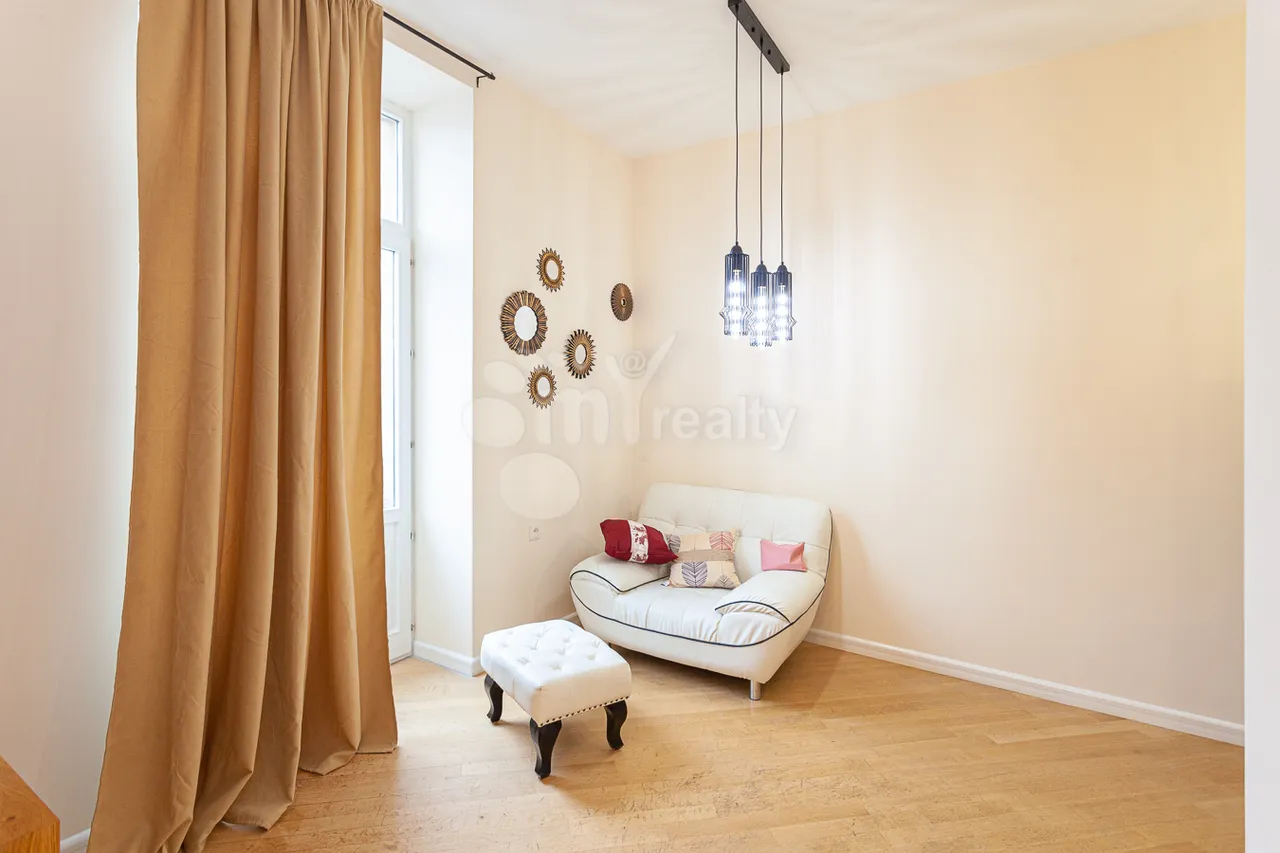 Купить 2 комнатную квартиру Маштоца пр, Центр Ереван, 160208