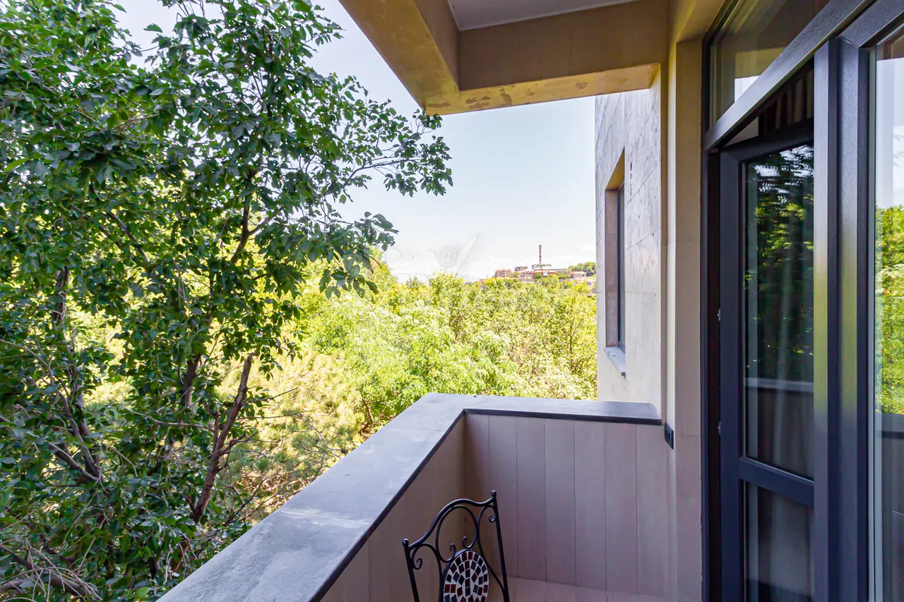 5 bedroom apartment for sale V.Papazyan St, Arabkir Yerevan, 158511