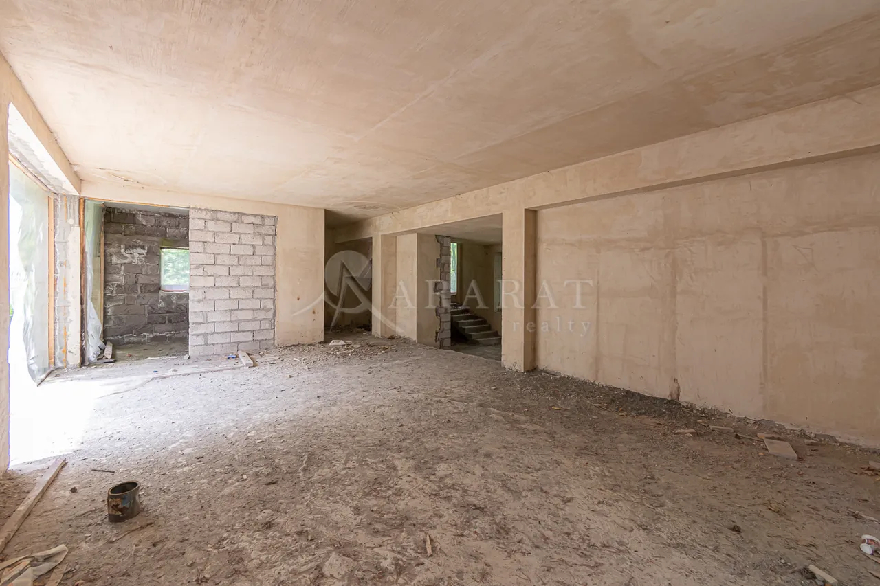 House for sale V. Harutyunyan street, Tsaghkadzor Kotajk, 157256