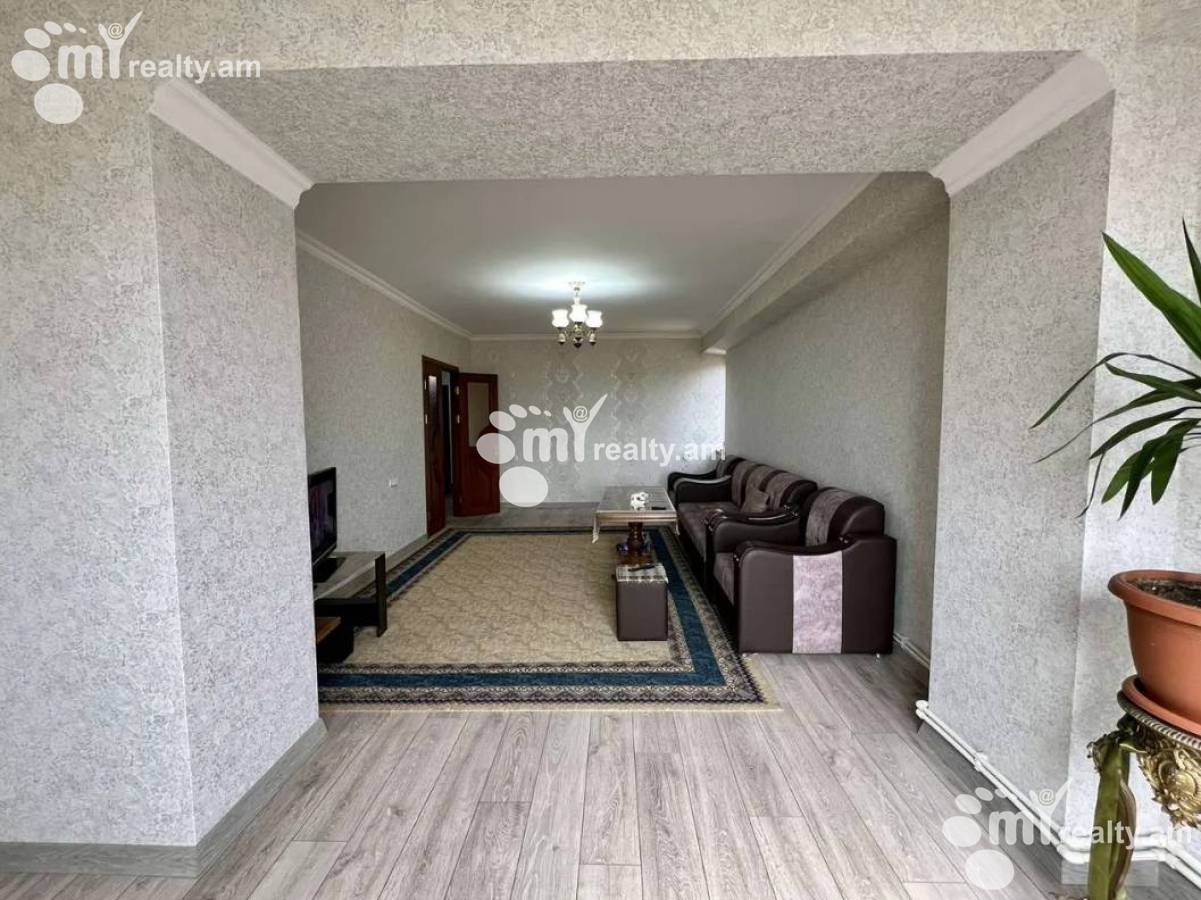 3 սենյականոց բնակարան  Սարյան փող, Կենտրոն Երևան, 155233