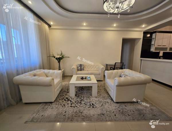 varcov-bnakaran-norakaruycum/3-senyakanoc/Saryan+St/Center/Yerevan