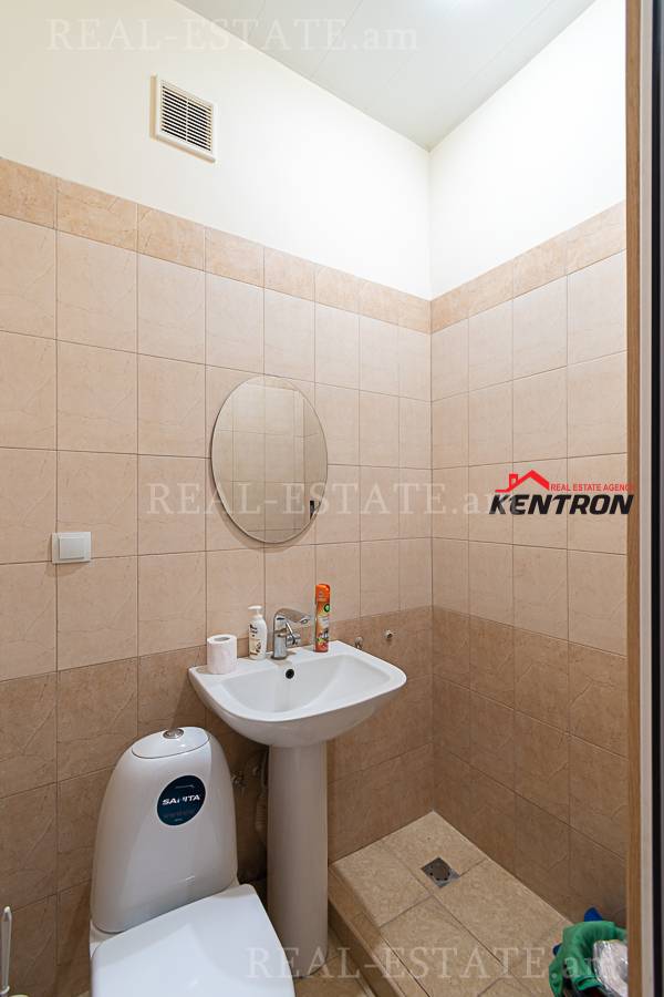 Купить 2 комнатную квартиру Хазар Парпеци ул, Центр Ереван, 131126