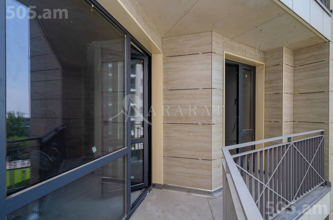 Купить 4 комнатную квартиру Давит Анахт ул., Канакер-Зейтун Ереван, 154858