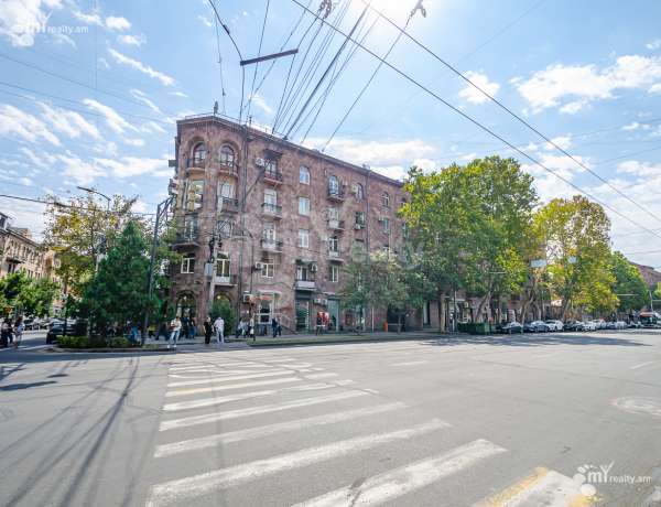 2-bedroom/apartment-for-sale/Mashtots+Ave/Center/Yerevan