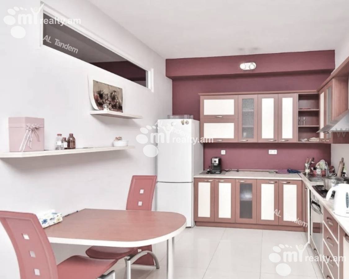 2 սենյականոց բնակարան  Հին երևանցու փող, Կենտրոն Երևան, 156605