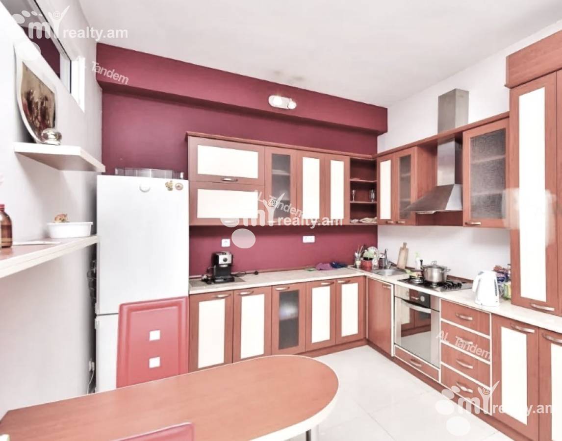 2 սենյականոց բնակարան  Հին երևանցու փող, Կենտրոն Երևան, 156605