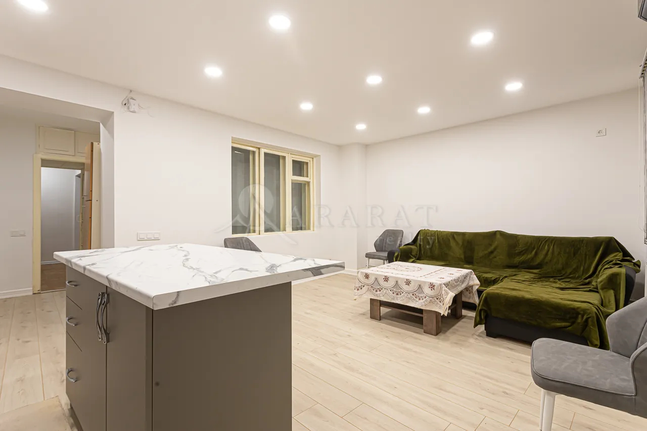 3 bedroom apartment for sale خیابان ماشتوتس, مرکز شهر ایروان, 157755