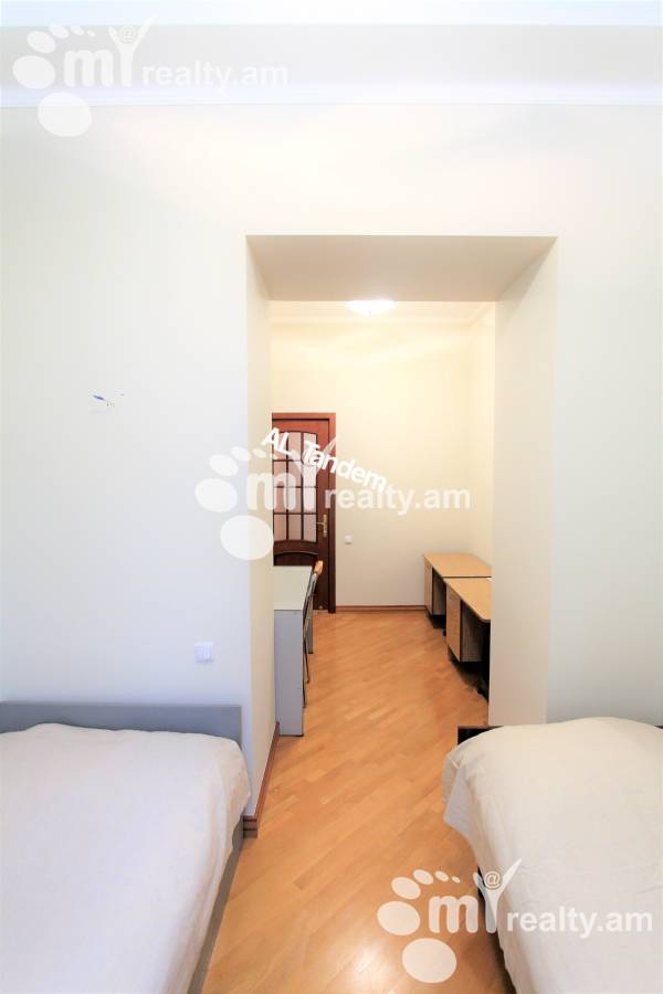 3 bedroom apartment for sale Teryan St, Center Yerevan, 158579