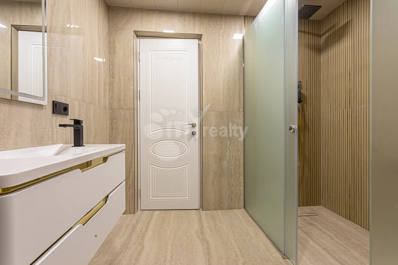 3 bedroom apartment for rent Sevak St, Quanaquère-Zeytoun Yerevan, 161857