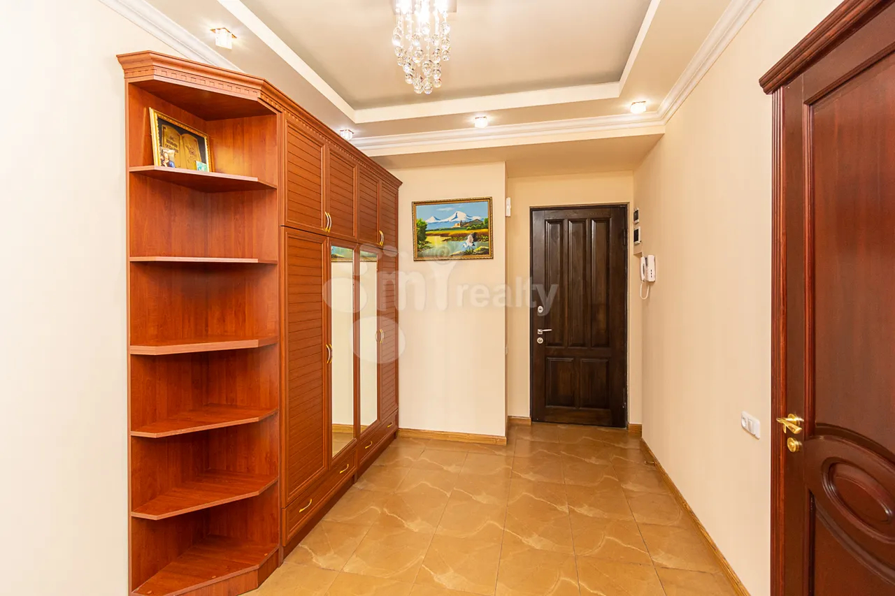 3 bedroom apartment for rent خیابان واردانانتس, مرکز شهر ایروان, 160007