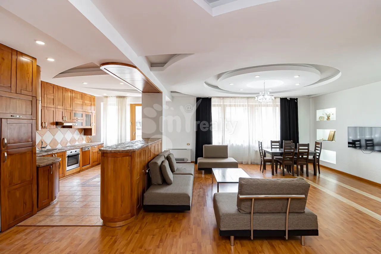 3 սենյականոց բնակարան վարձով Հյուսիսային պող, Կենտրոն Երևան, 159697