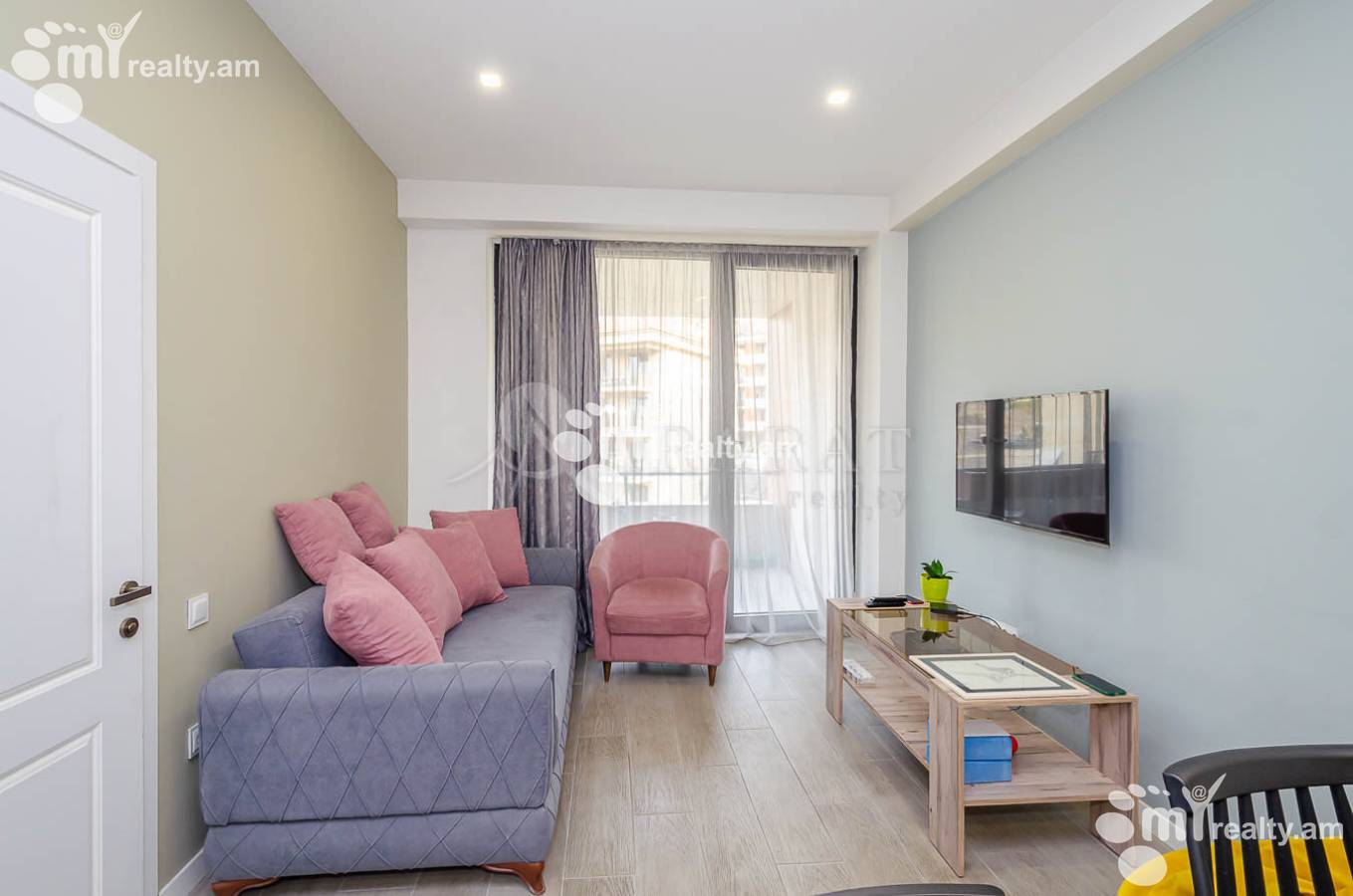 3 սենյականոց բնակարան  Անտառային, Գ.Էմինի փող., Կենտրոն Երևան, 142376