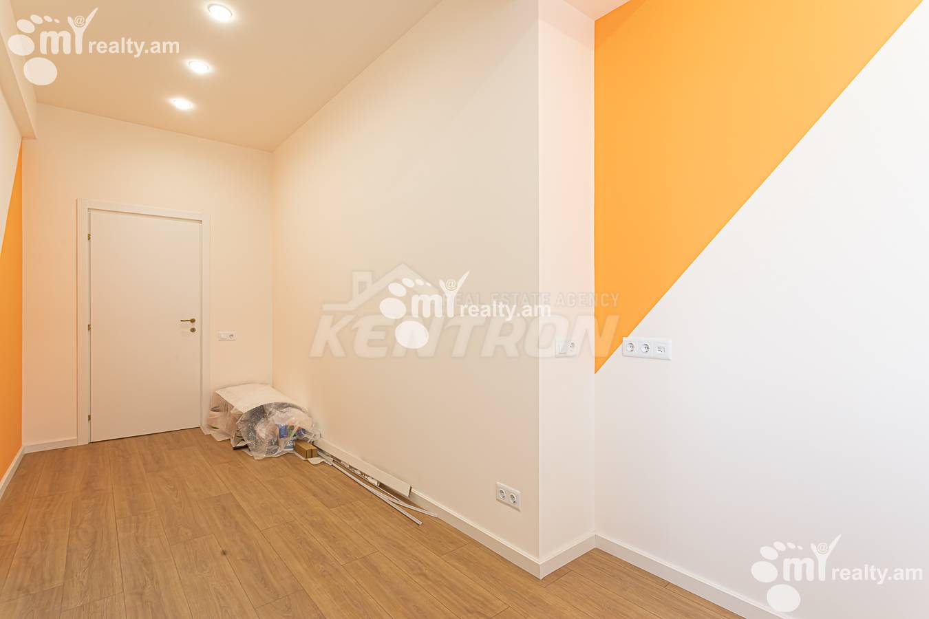 Купить 5 комнатную квартиру Адонц ул, Арабкир Ереван, 156522