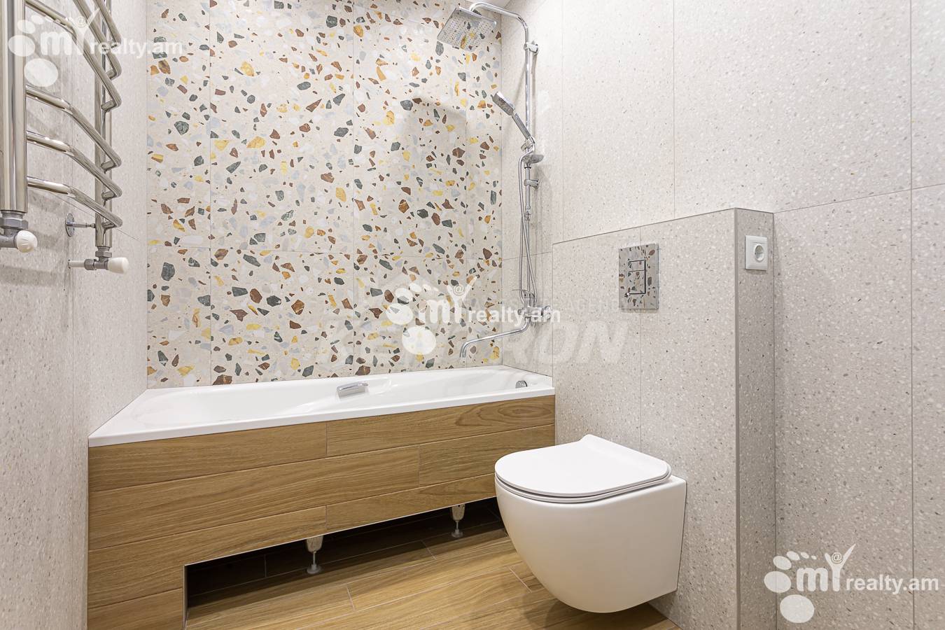 Купить 5 комнатную квартиру Адонц ул, Арабкир Ереван, 156522