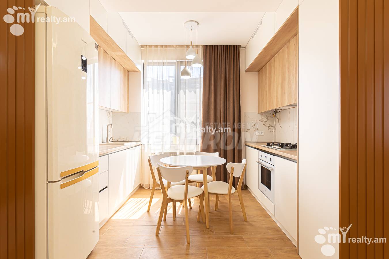 Купить 5 комнатную квартиру Адонц ул, Арабкир Ереван, 156522