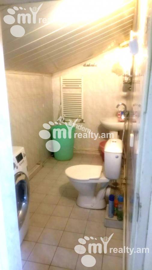 3 սենյականոց բնակարան  Մոսկովյան փող, Կենտրոն Երևան, 142743