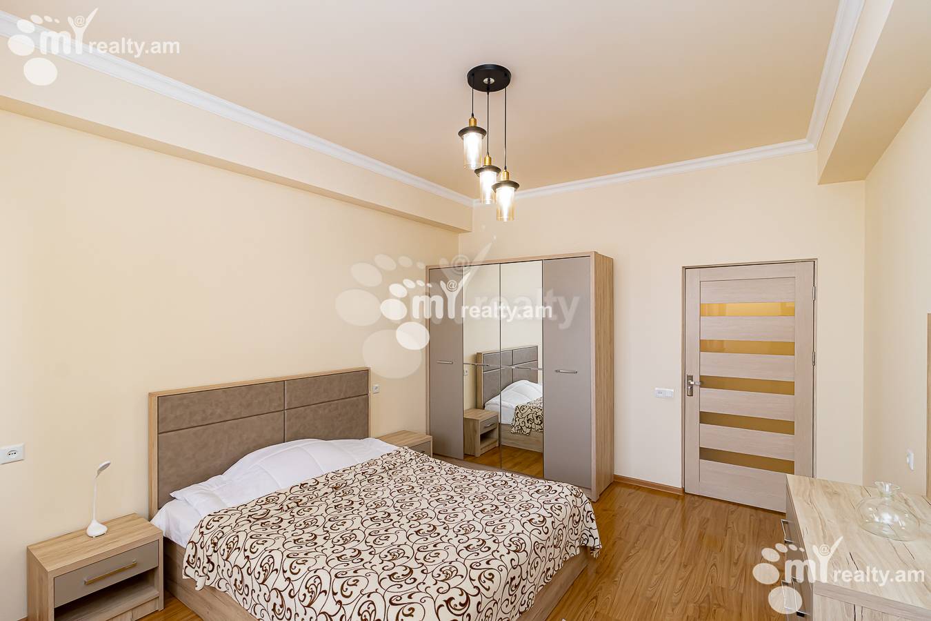 3 սենյականոց բնակարան  Ծարավ Աղբյուրի փող., Ավան Երևան, 148129