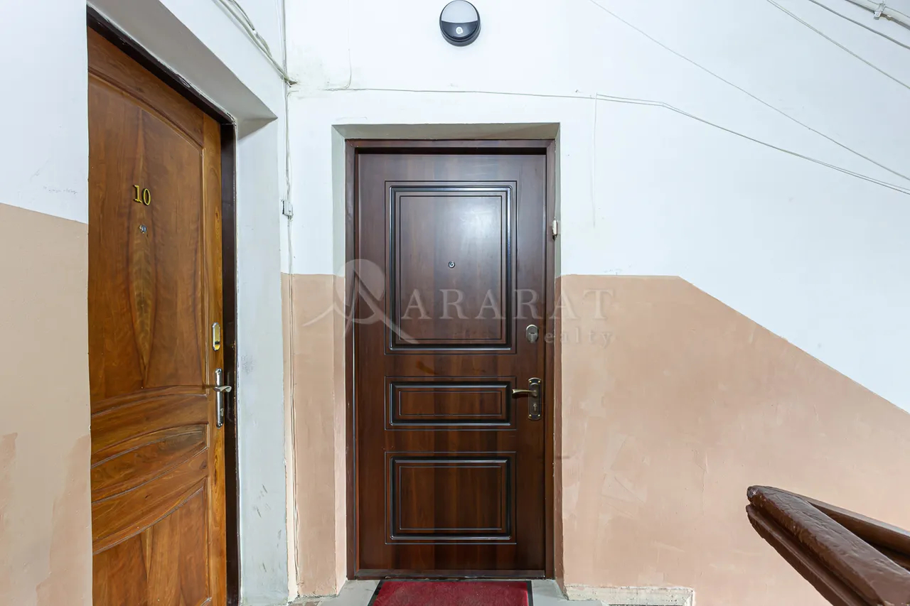 3 bedroom apartment for rent Paronyan St, Center Yerevan, 157955