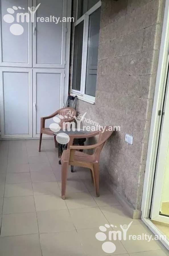 3 սենյականոց բնակարան  Ռոստոմի փող, Կենտրոն Երևան, 153794