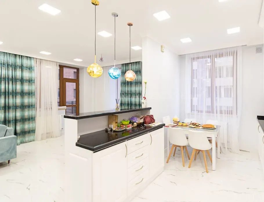 4 bedroom apartment for sale Aram St, Center Yerevan, 159820