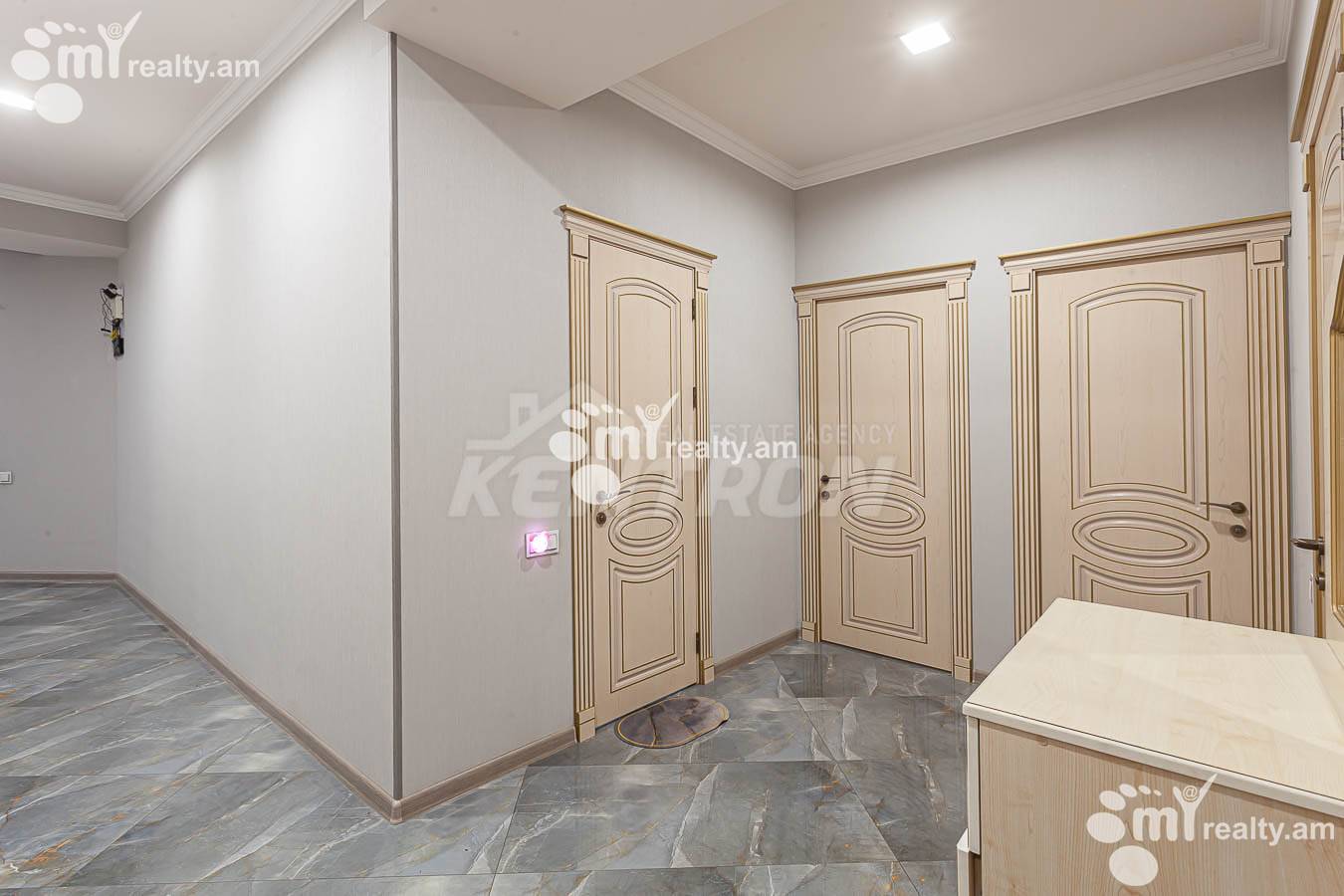 Купить 4 комнатную квартиру Сасна Црер ул., Давташен Ереван, 154888