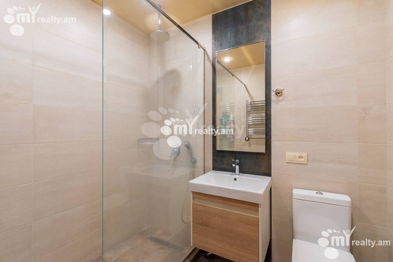 4 bedroom apartment for sale خیابان کومیتاس, عربگیر ایروان, 140580