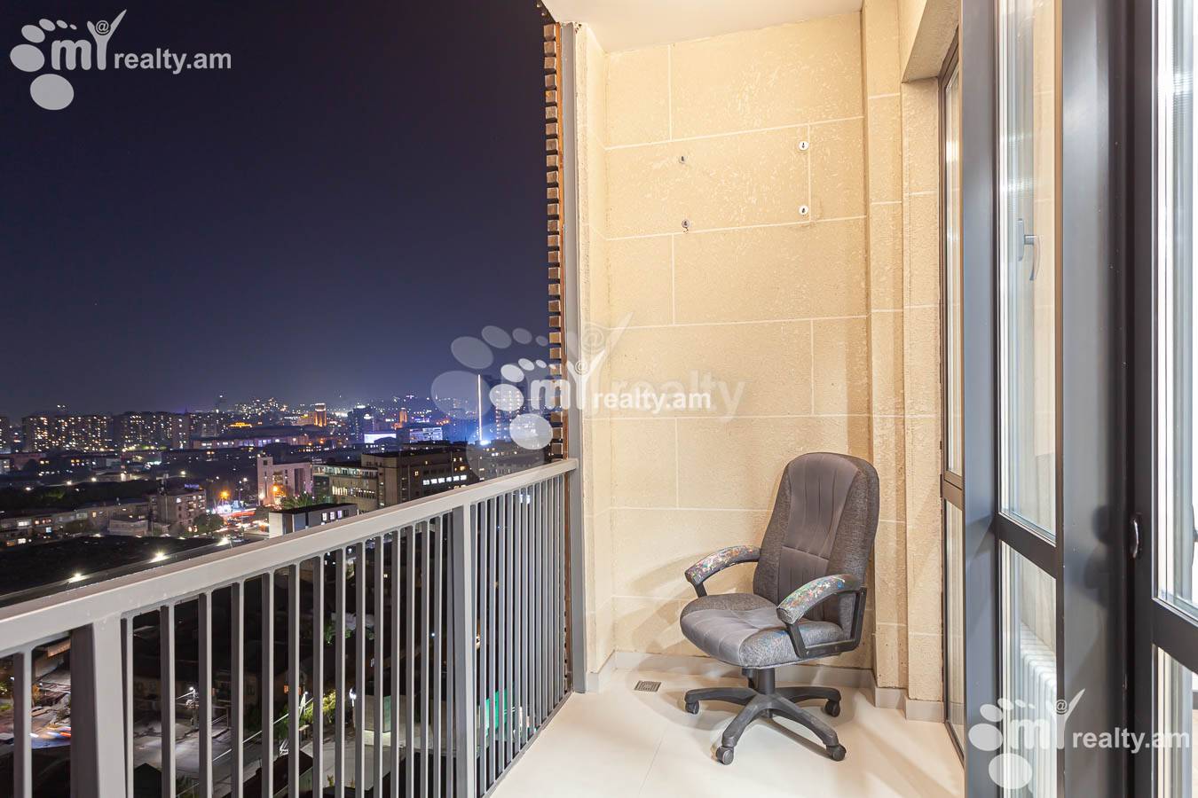 4 bedroom apartment for sale Rostom St, Center Yerevan, 153660