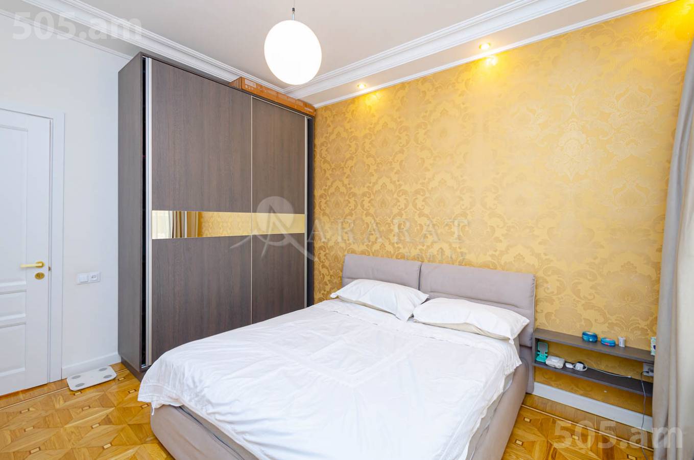3 bedroom apartment for sale Mashtots Ave, Center Yerevan, 139404