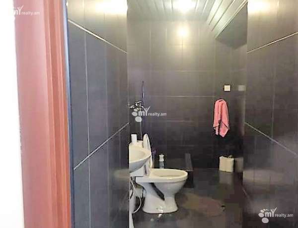 komercion-vacharq-Yerevan-Center