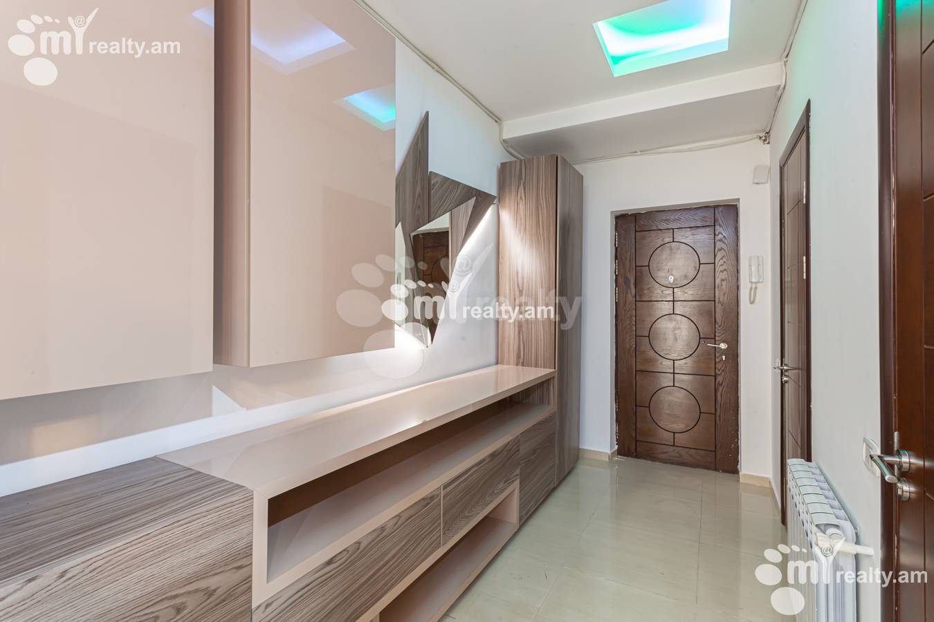 3 bedroom apartment for rent خیابان ابوویان, مرکز شهر ایروان, 151166