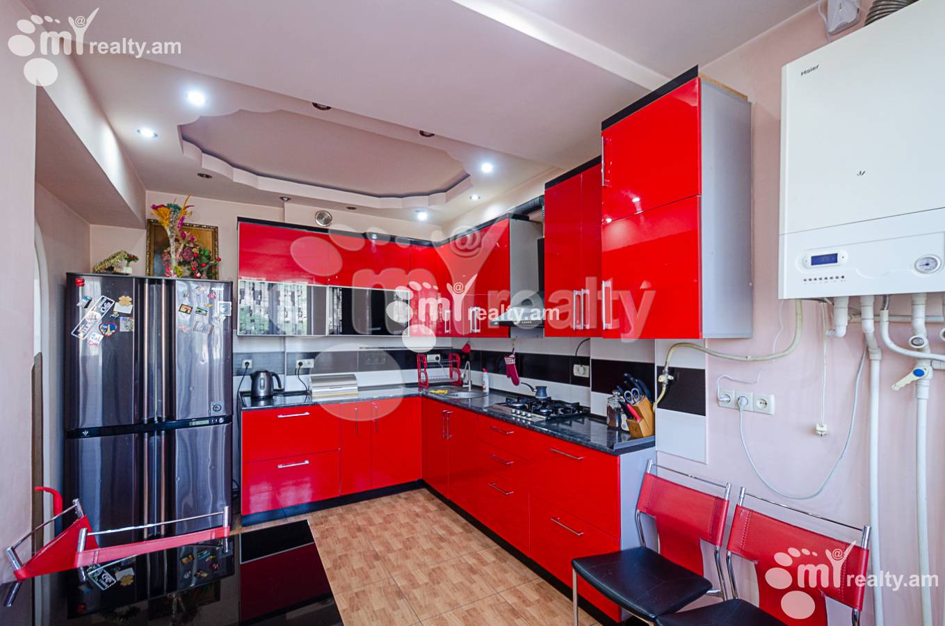 Купить 3 комнатную квартиру М.Хоренаци ул, Центр Ереван, 136398