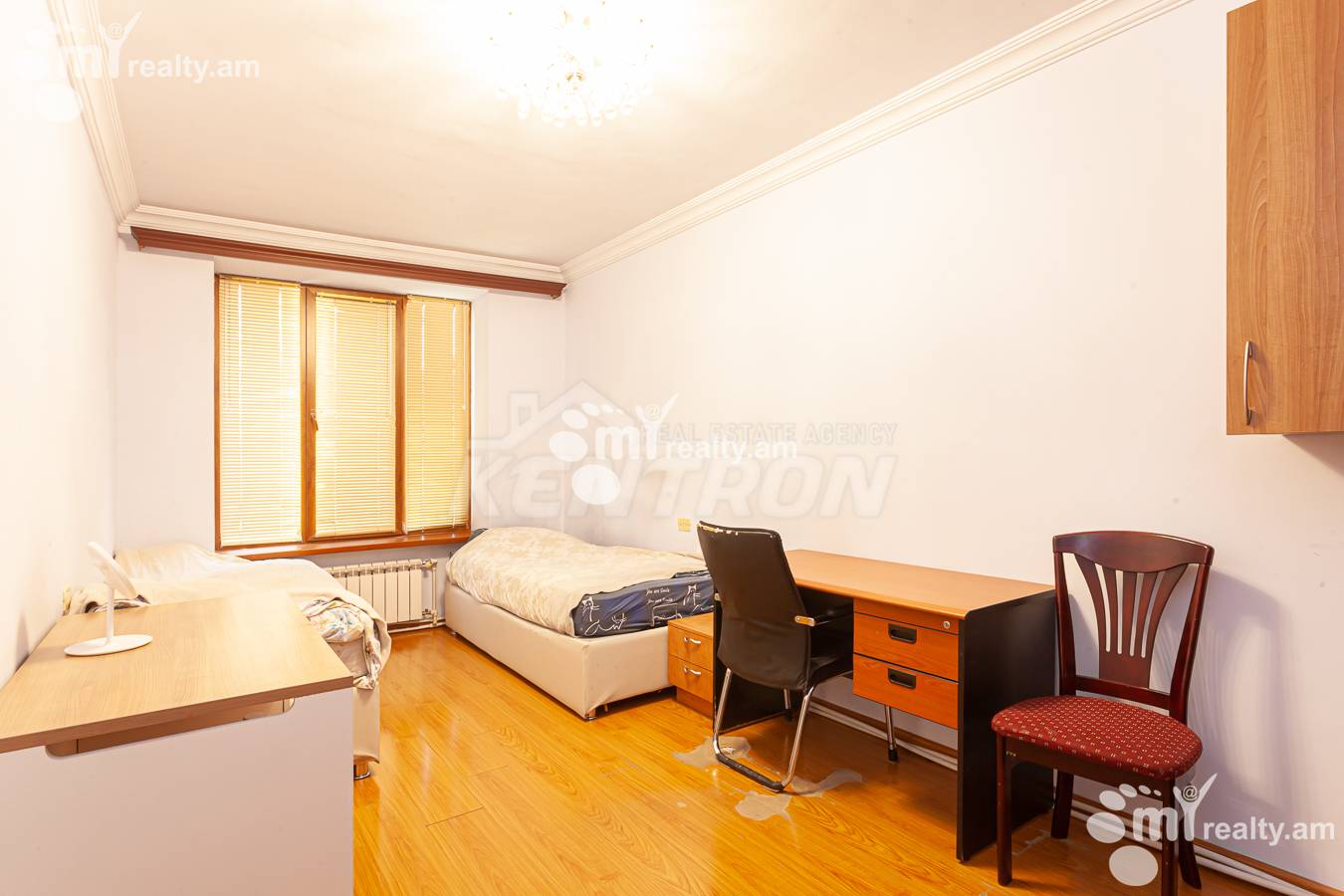 3 սենյականոց բնակարան  Աբովյան փող, Կենտրոն Երևան, 155439