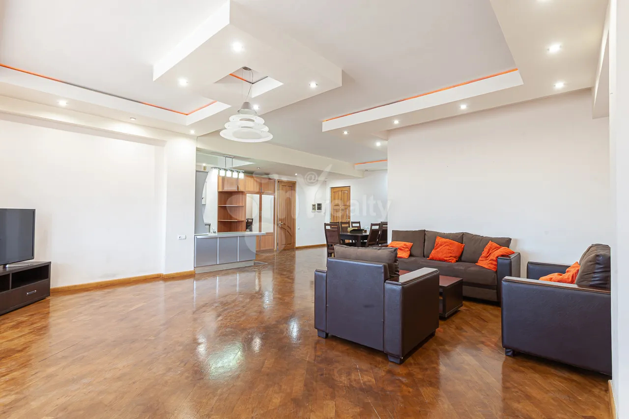 3 bedroom apartment for sale Northern(Hyusisayin)  Ave, Center Yerevan, 159098