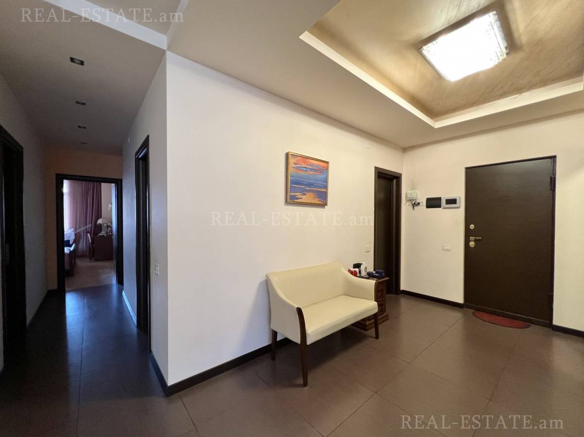 3 bedroom apartment for rent Northern(Hyusisayin)  Ave, Center Yerevan, 128767