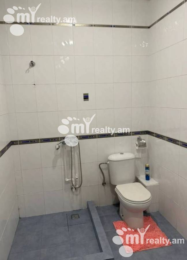 4 սենյականոց բնակարան  Հանրապետության փող, Կենտրոն Երևան, 132509