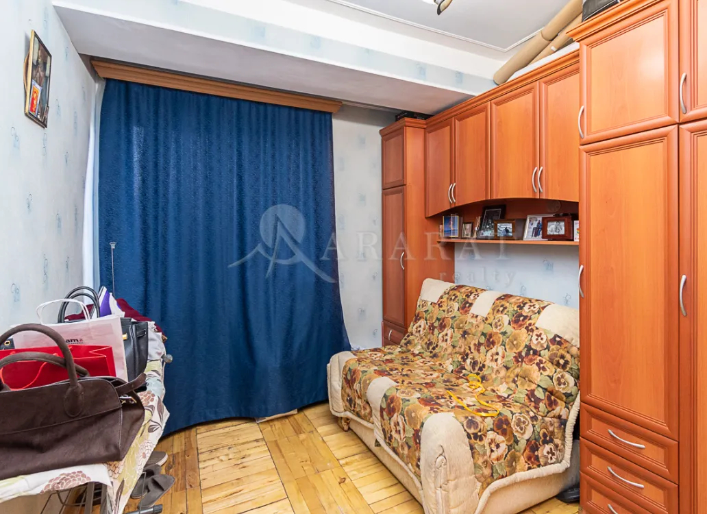 3 bedroom apartment for sale Davtashen 4 district, Davtachène Yerevan, 160362