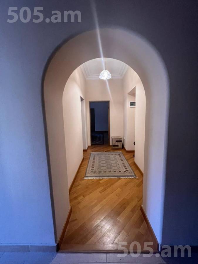 House for rent خیابان بارد زِرابِرد, مرکز شهر ایروان, 151661