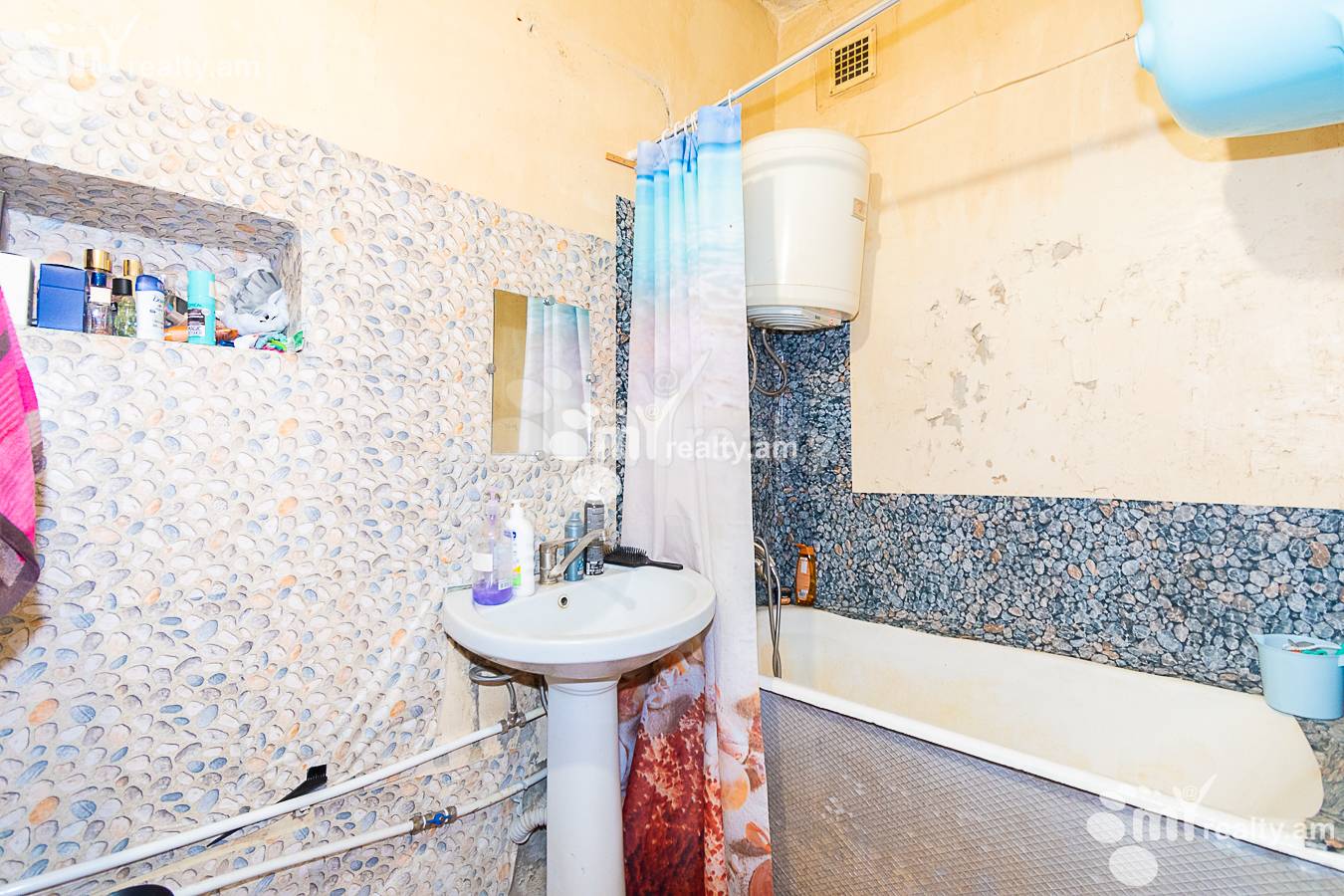 3 bedroom apartment for sale Tumanyan St, Center Yerevan, 138550