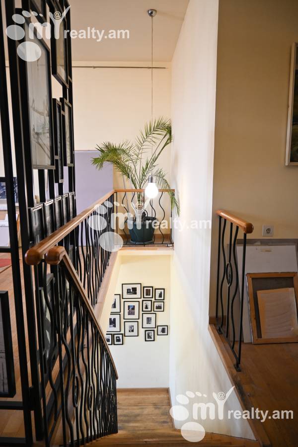 6 bedroom apartment for sale Heratsi St, Center Yerevan, 152514